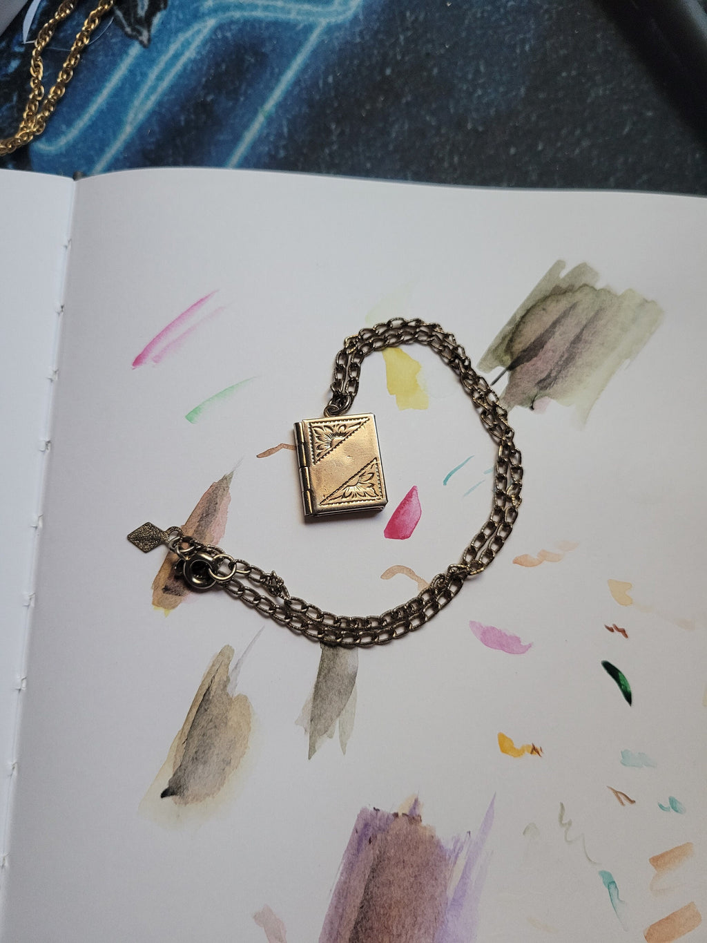 Narnia Locket Necklace, tiny painting necklace, the chronicles of narnia locket painting, book necklace painting, lantern waste, Lucy
