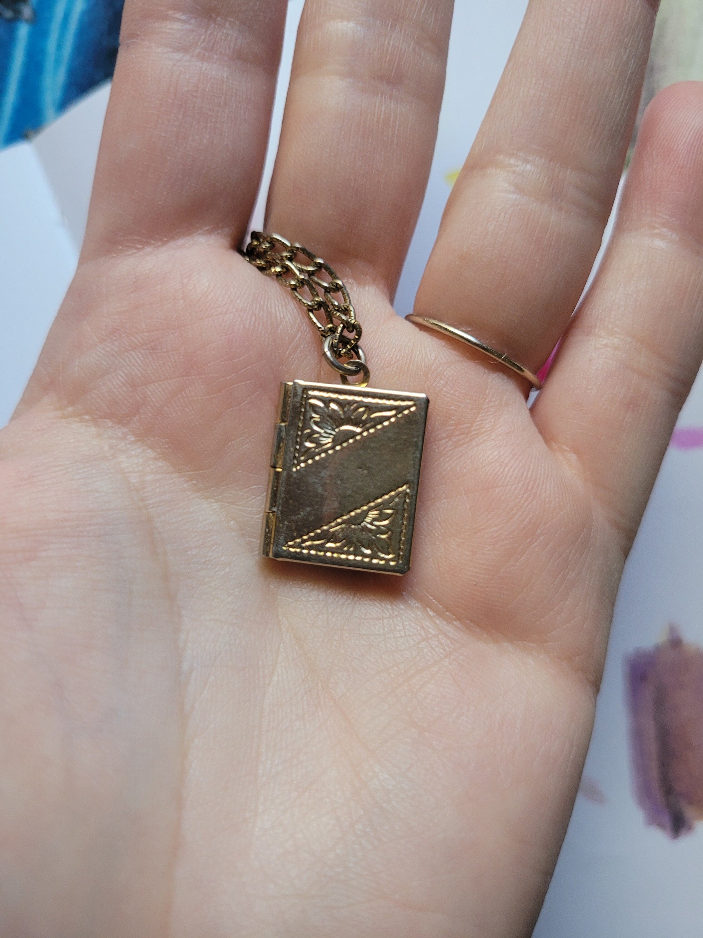 Narnia Locket Necklace, tiny painting necklace, the chronicles of narnia locket painting, book necklace painting, lantern waste, Lucy