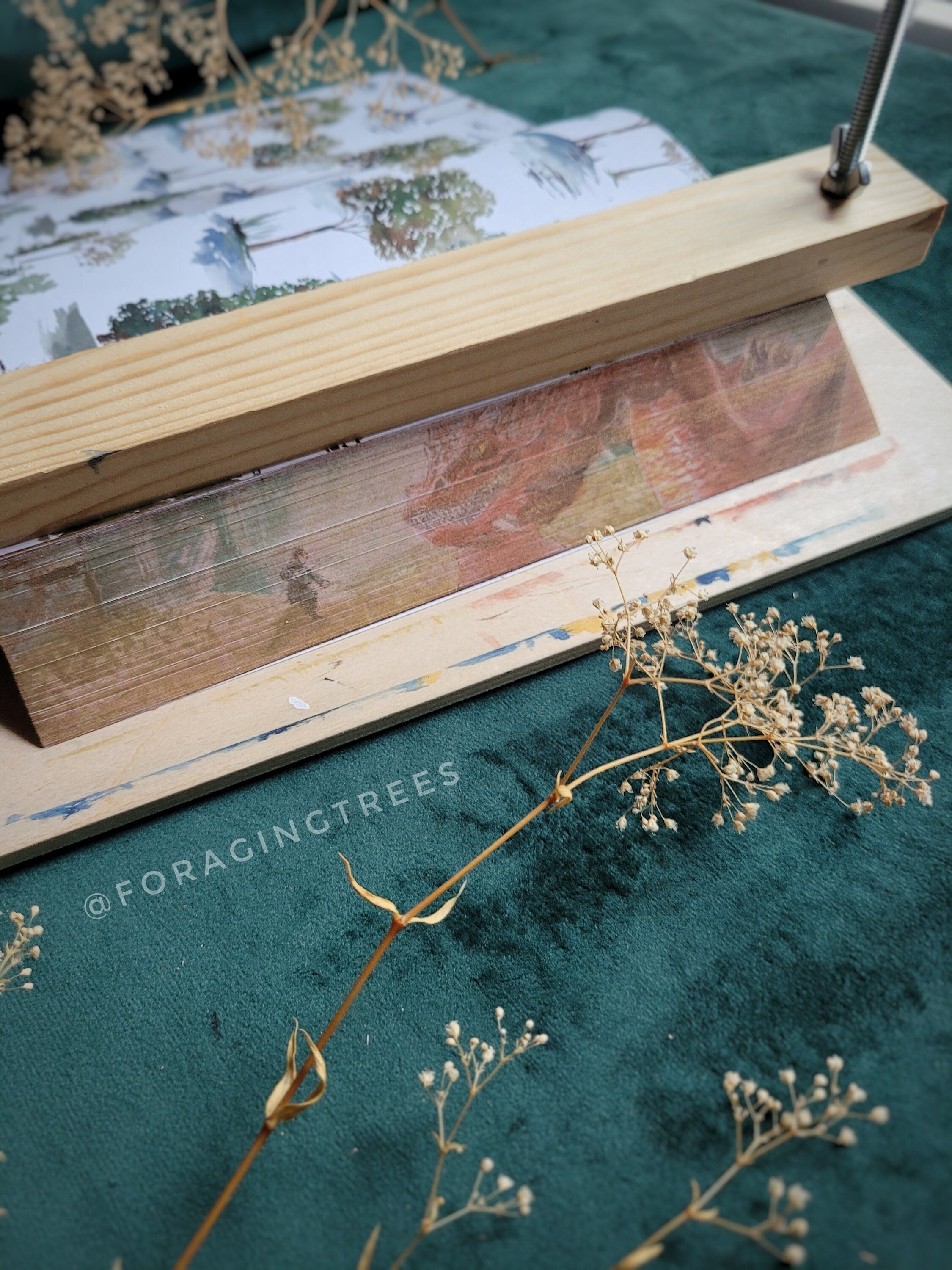 The Hobbit Hidden Fore Edge Painting of Smaug and Bilbo, Hobbit foredge painting, Hobbit book painting, unique book collectors gift, tolkien