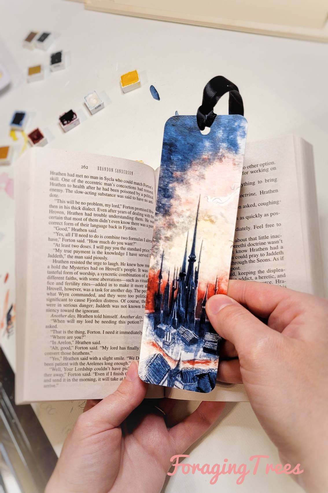 Mistborn bookmark, Vin overlooking the hill of one thousand spires, Luthadel Skyline Watercolor bookmark